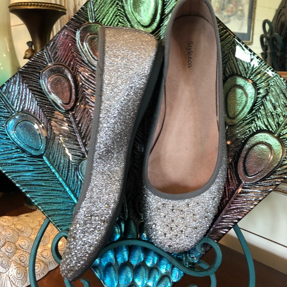 Size 8 Style & Co crystal ballerina style flats - Picture 2 of 7